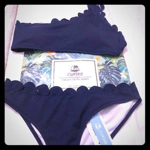 Brand new Cupshe one shoulder bikini set small